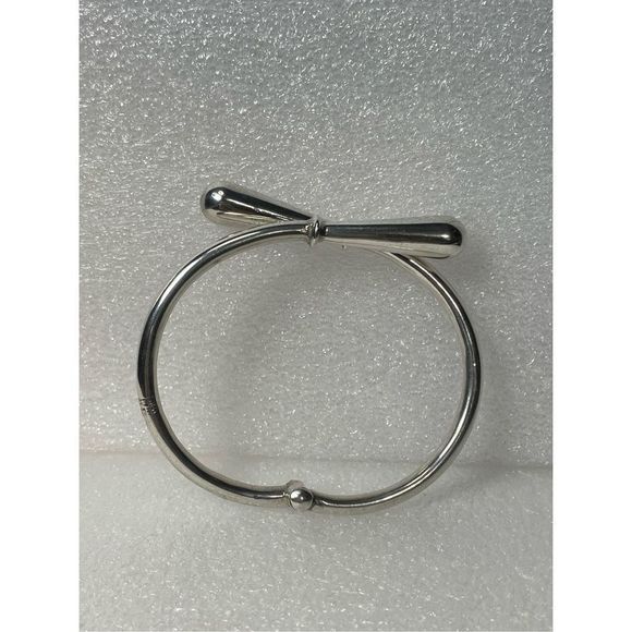 SOLD! Vintage Mexico 925 Sterling Silver Bypass Design Bangle Bracelet 6.75” - Picture 7 of 10